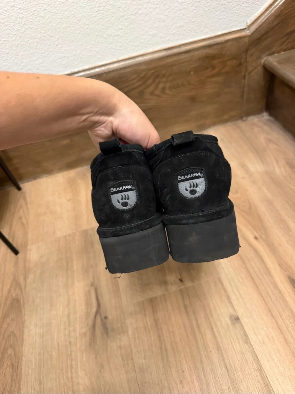 BearPaw Black Suede Platform Ankle Booties Sz 8